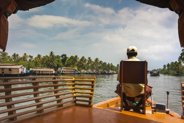 Vías navegables y barcos de Kerala — Foto de Stock