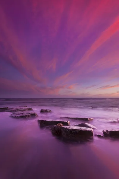 Rocky Dorset Coastline al tramonto — Foto Stock