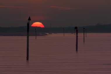 Lepe Beaulieu nehirde üzerinden günbatımı