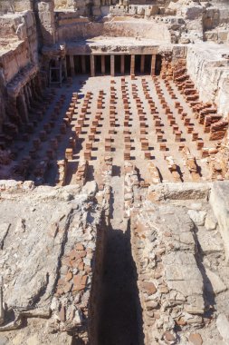 Kıbrıs'ta Roma ve Yunan kökenli antik eserler