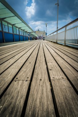 Bournemouth Pier kurulu yürüyüş