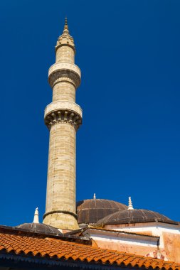 Eski Rhodes şehir merkezinde cami