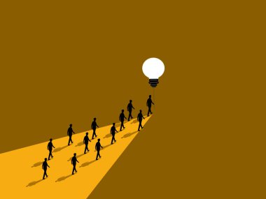 İş dünyası lideri meslektaşlarına yol gösterecek bir ampul tutuyor.