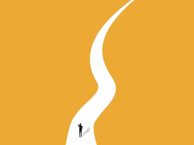 Dolambaçlı bir yolda duran bir iş adamı