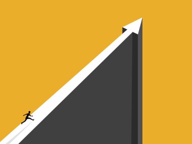 Yukarı doğru eğimli bir ok üzerinde çalışan iş adamı