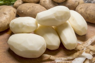 soyulmuş patates