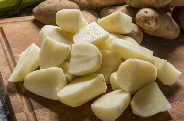 Cut up potatoes — Stock Photo, Image