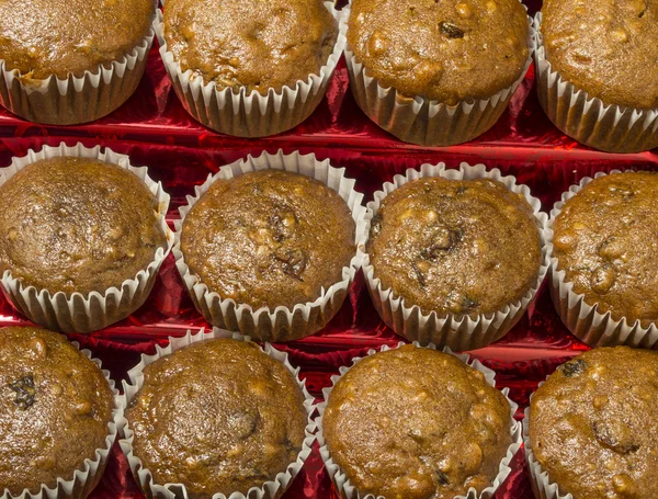 Cinnamon raisin nut muffins — Stock Photo, Image