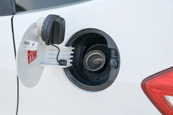 Petrol tankı araba kap