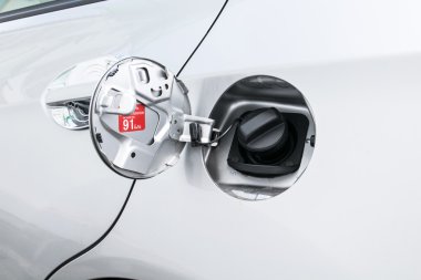 Petrol tankı araba kap