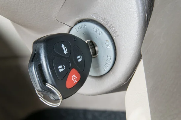 Car keys in ignition (start the car) — Stock Photo, Image