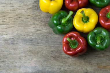 renkli biber ahşap tablo