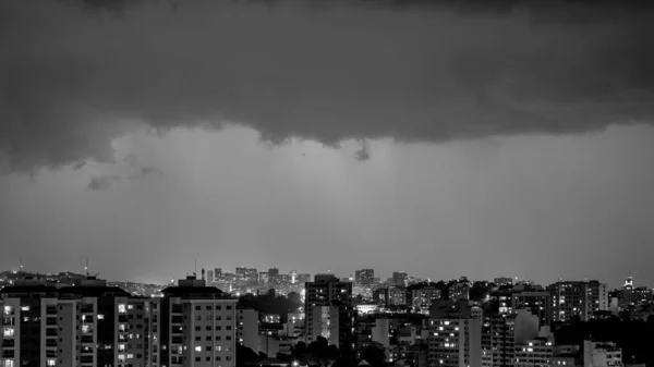 Imagens Chegada Uma Forte Tempestade Verão Com Relâmpagos Chuva Evento — Fotografia de Stock