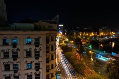 Rio de Janeiro, Brezilya 'nın başkenti Niteroi' de gece manzarası.