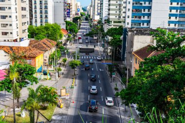 Niteroi, Rio de Janeiro, Brezilya nüfusunun günlük yaşamının şehir gündüz manzarası.