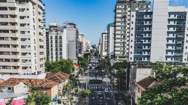 Niteroi, Rio de Janeiro, Brezilya nüfusunun günlük yaşamının şehir gündüz manzarası.