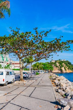 Niteroi, Rio de Janeiro, Brezilya nüfusunun günlük yaşamının şehir gündüz manzarası.