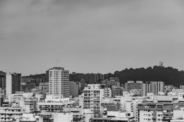 都市の昼間の風景 曇りの日に ニテロイ市 リオデジャネイロ ブラジル — ストック写真