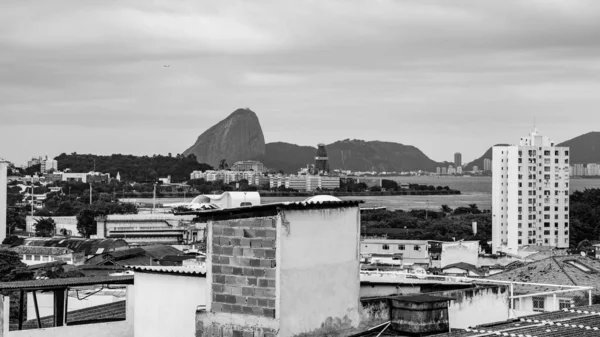 都市の昼間の風景 ニテロイ市の人口の日常生活 リオデジャネイロ ブラジル — ストック写真