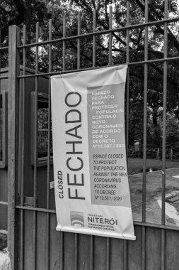 Niteroi, Rio de Janeiro, Brezilya - CIRCA 2020: COVID-19 salgını sırasında halkı yeni koronavirüse karşı korumak için 