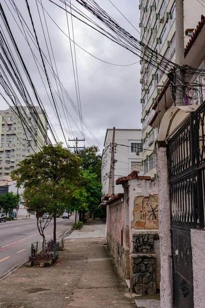 ニテロイ リオデジャネイロ ブラジル Circa 2021 Covid 19パンデミックの間に定められたロックダウンの前で人々のほとんど動きのない歩道 — ストック写真