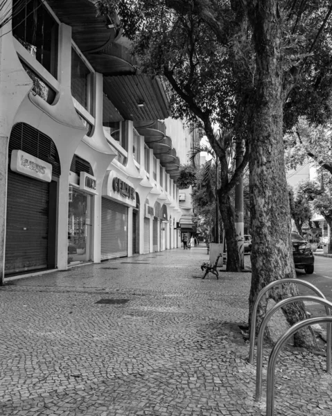ニテロイ リオデジャネイロ ブラジル Circa 2020 店は一時的にCovid 19パンデミックの間に規定されたロックダウンのため閉鎖された ブラジルでの感染症の第二波の間にSars Cov 2の症例の強化中に撮影された写真 — ストック写真