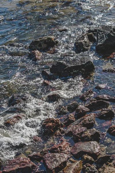 Imagen Formaciones Rocosas Piedras Con Textura Nitidez Playa Durante Día — Foto de Stock