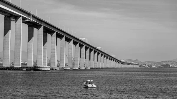 Γέφυρα Costa Silva Γνωστή Γέφυρα Rio Niteroi Πάνω Από Τον — Φωτογραφία Αρχείου