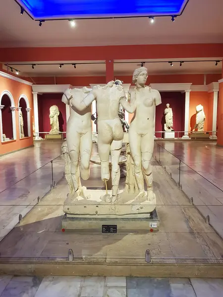 Statua Greca Antica Nel Museo — Foto Stock