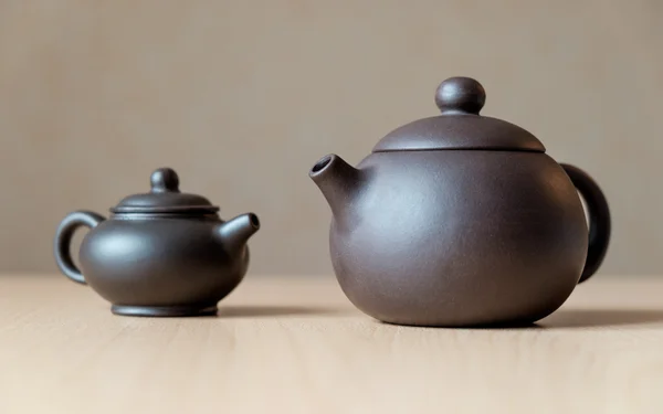 Brown ceramic teapots — Stock Photo, Image