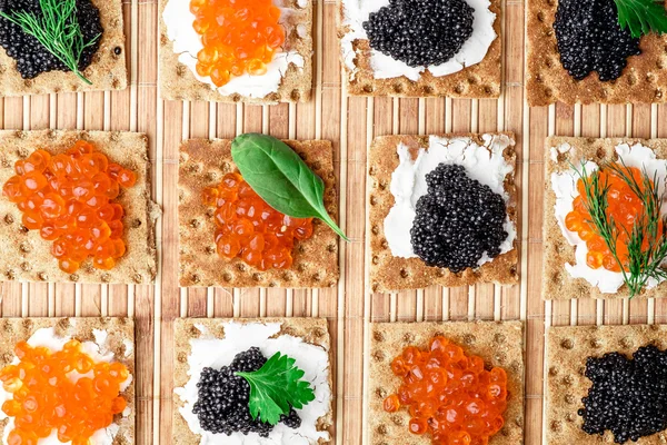 Petiscos com caviar — Fotografia de Stock