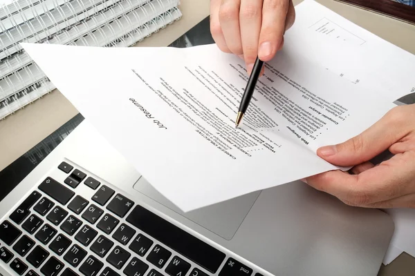 Trabalhando em um escritório em casa — Fotografia de Stock