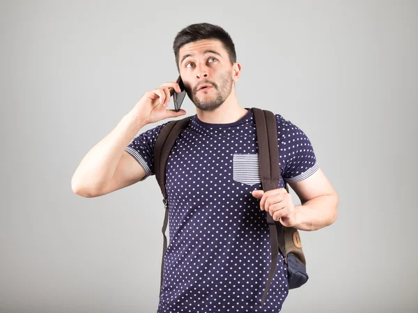 Mann telefoniert per Smartphone — Stockfoto