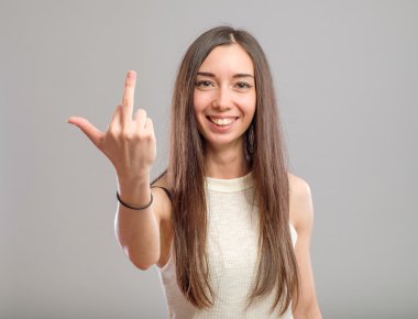 Müstehcen el hareketi yapma kadın