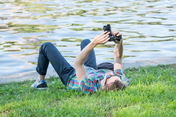 Restng on grass — Stock Photo, Image