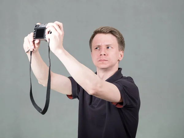 Young guy taking selfie — Stock Photo, Image