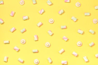 Marshmallow düz yatıyordu