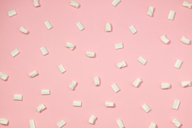 Marshmallow düz yatıyordu