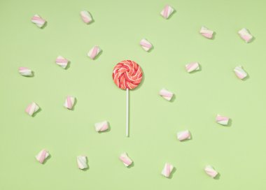 Marshmallow düz yatıyordu