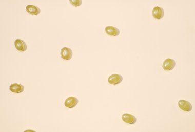 Tatlılar düz yatıyordu