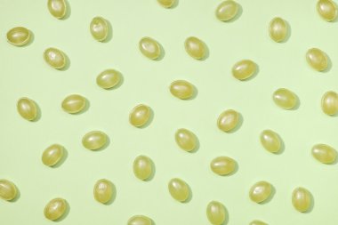 Tatlılar düz yatıyordu