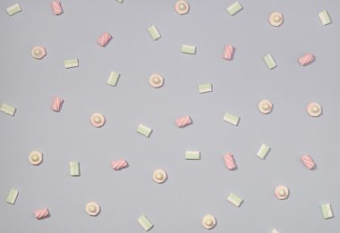 Marshmallow düz yatıyordu