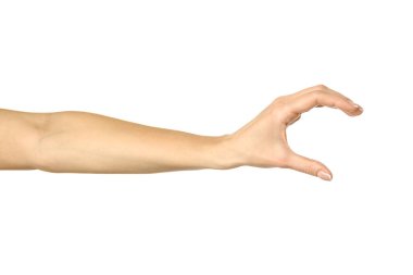 Görünmez nesne ölçülüyor. El kol hareketi yapan bir kadın beyaz üzerine izole edilmiş