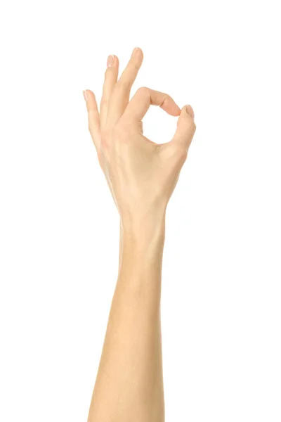 Хорошо знак. Женская рука жестом изолированы на белом — стоковое фото