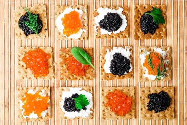 Petiscos com caviar — Fotografia de Stock