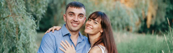 Indah Tersenyum Pasangan Suami Istri Wanita Jatuh Cinta Suami Dan — Stok Foto