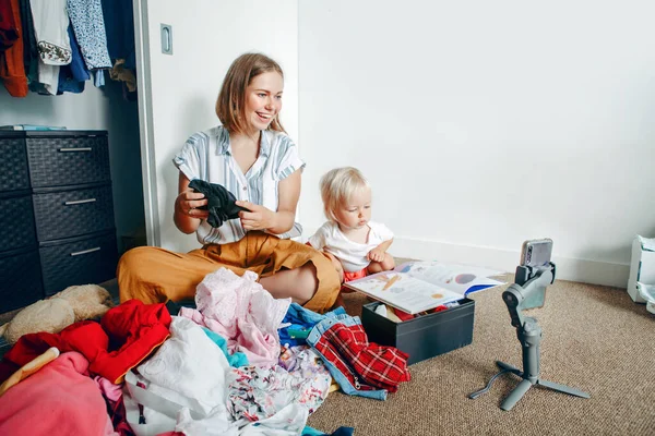 Young Mother Blogger Doing Video Live Stream Social Media While — Stock Photo, Image