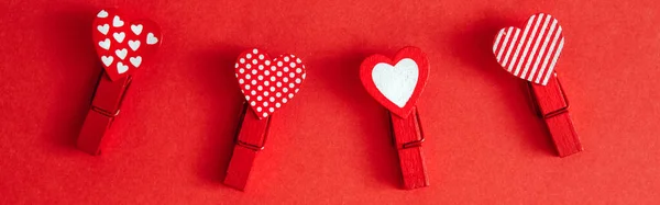 Valentine Day Holiday Four Cute Little Small Clothespins Pattern Hearts — Stock Photo, Image