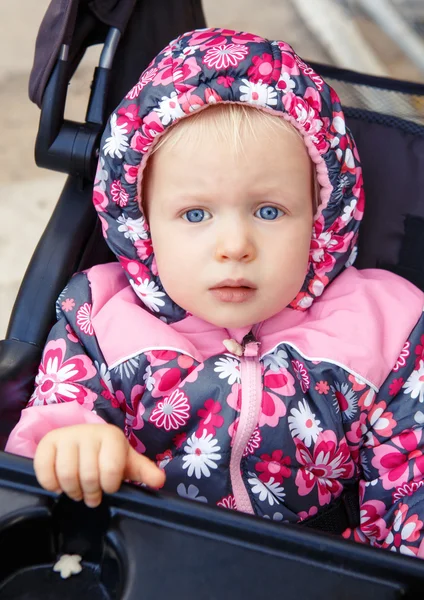 Baby in stroller outside — Stock Photo, Image