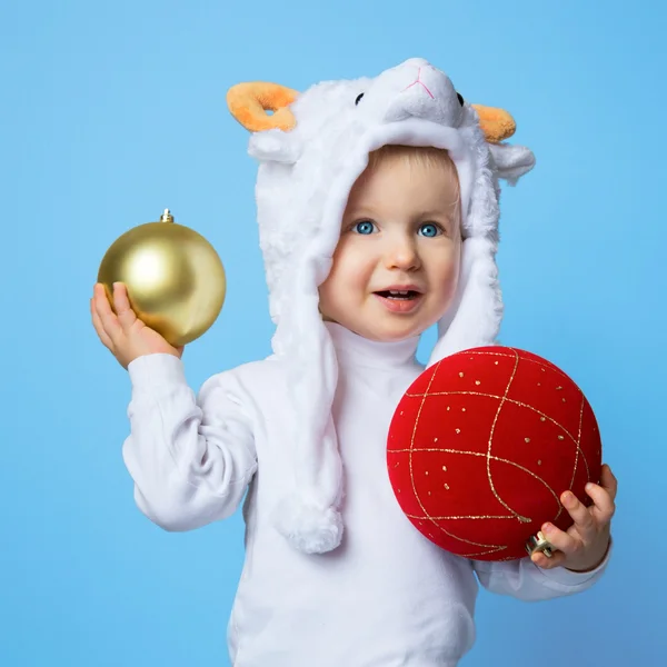 Chapeau bébé en mouton Nouvel An 2015 — Photo